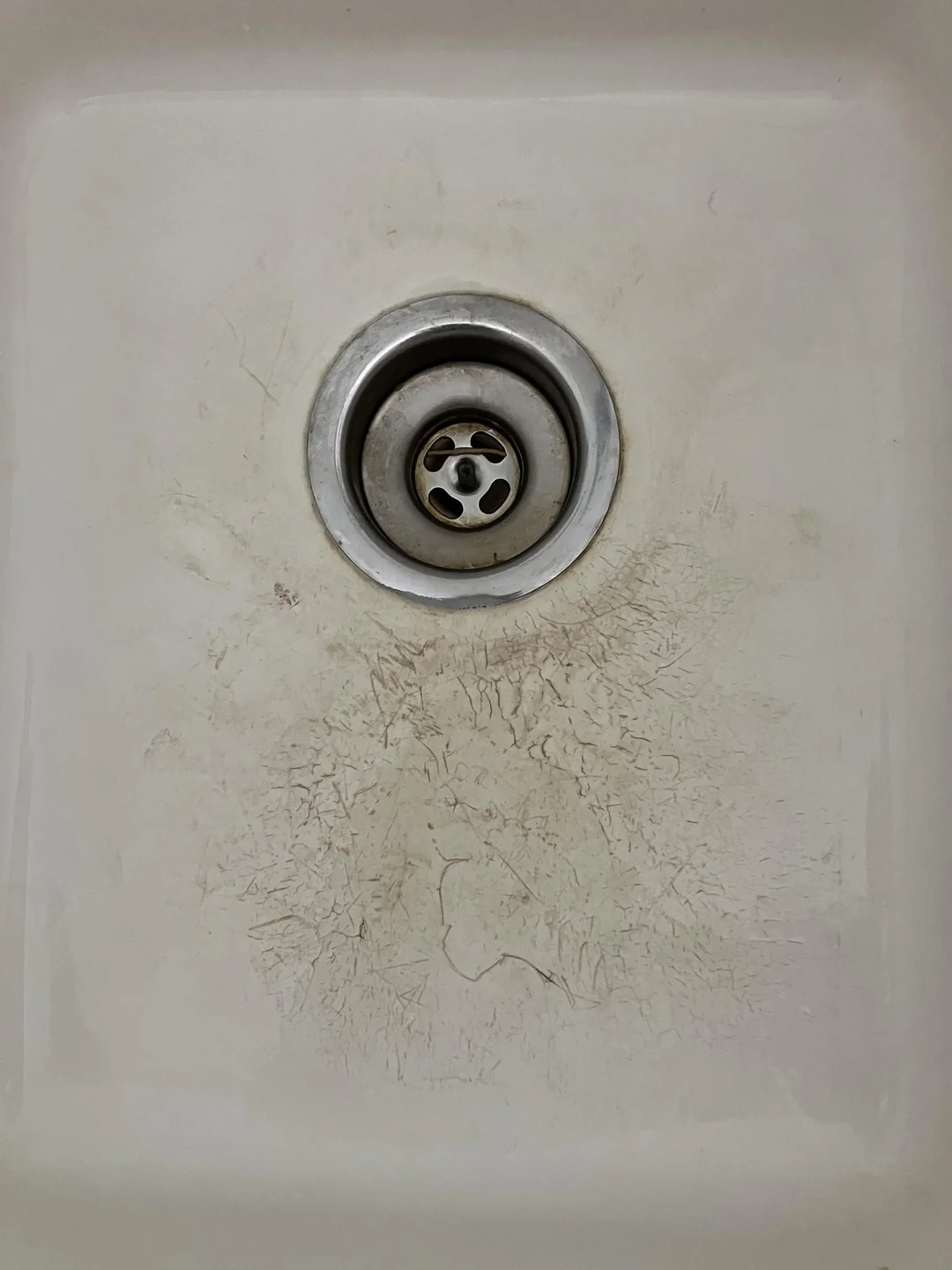 Stained Ceramic Sinks: Clean Marks Without Scratching Surfaces